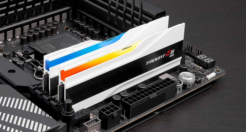 Оперативная память 64 Gb 6000 MHz G.Skill TRIDENT Z5 RGB White (F5-6000J3636F32GX2-TZ5RW)