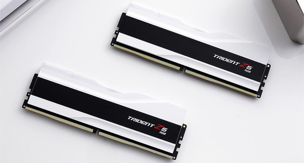 Оперативная память 64 Gb 6000 MHz G.Skill TRIDENT Z5 RGB White (F5-6000J3636F32GX2-TZ5RW)