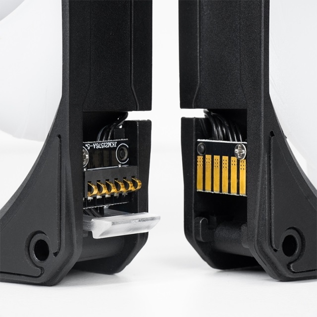 Система жидкостного охлаждения для процессора Chieftec ICEBERG 240 ARGB (CLC-240-RGB)