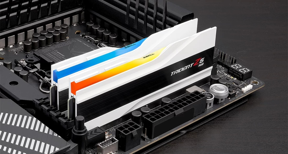 Оперативная память 64 Gb 6000 MHz G.Skill TRIDENT Z5 RGB White (F5-6000J2836G32GX2-TZ5RW)