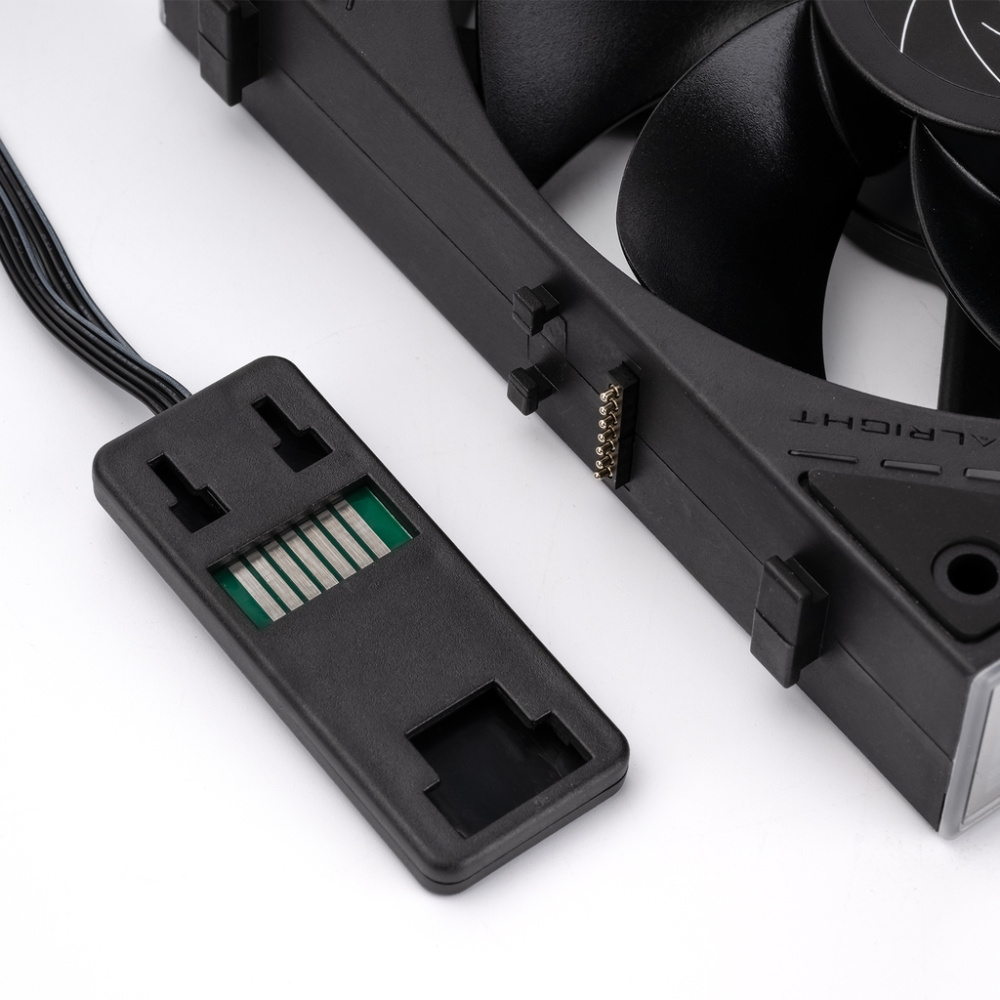 Комплект вентиляторов для корпуса Thermalright TL-M12QR X2 Reverse ARGB Black (TRTLM12QRX2.2P)